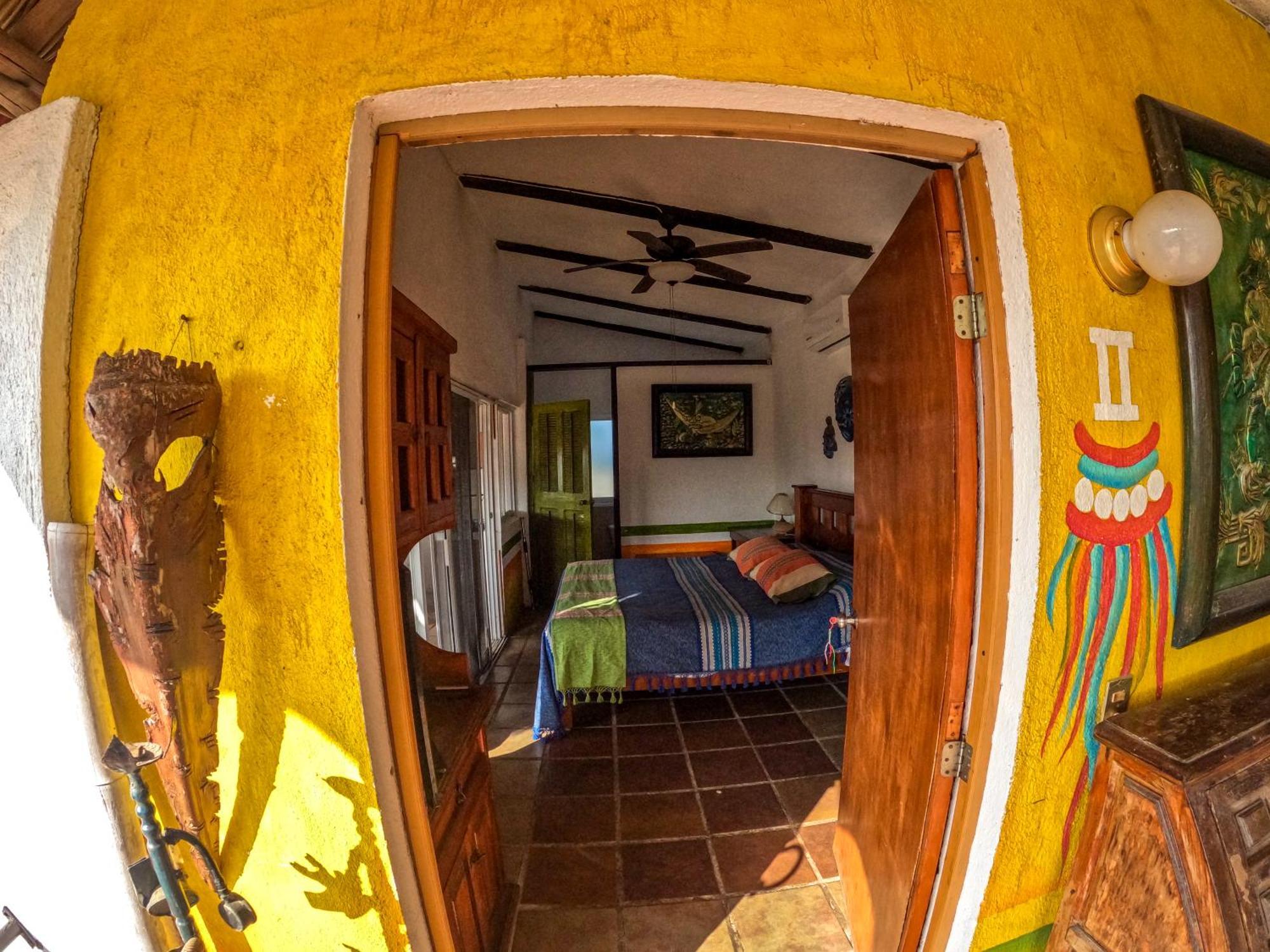 Bed and Breakfast Casa Artista Manzanillo Exterior foto